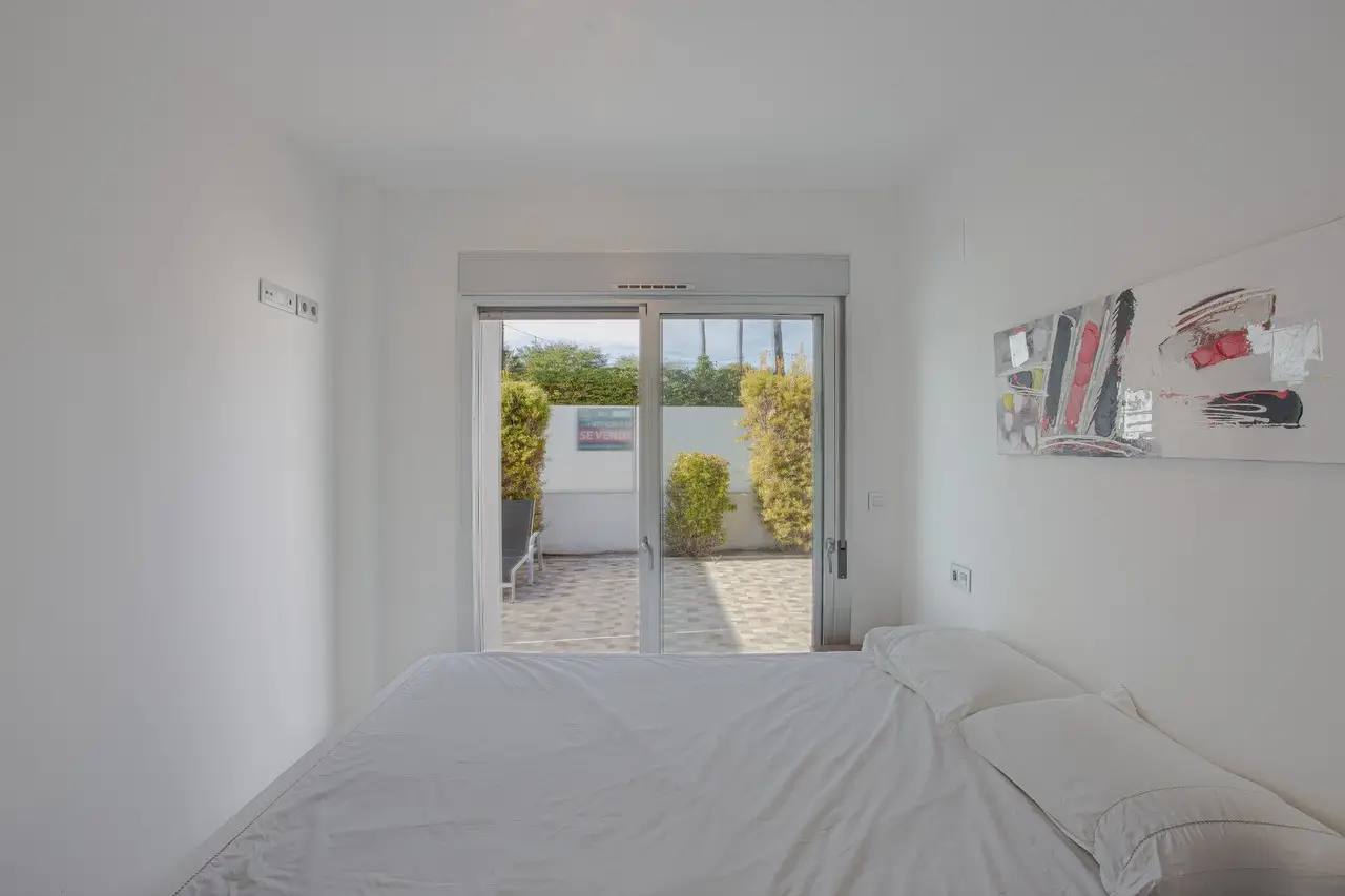 a99fb670cabf5c692b63_xlarge