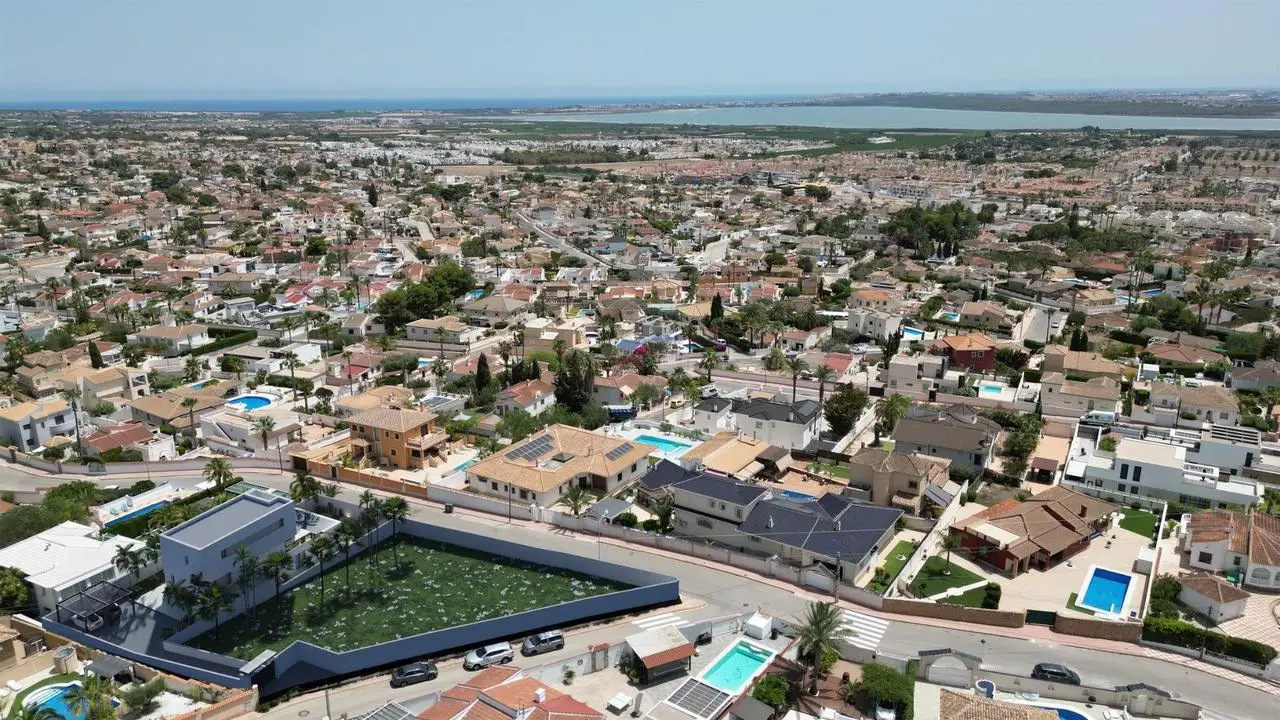 ae5efd416eab6ffa7c83_xlarge