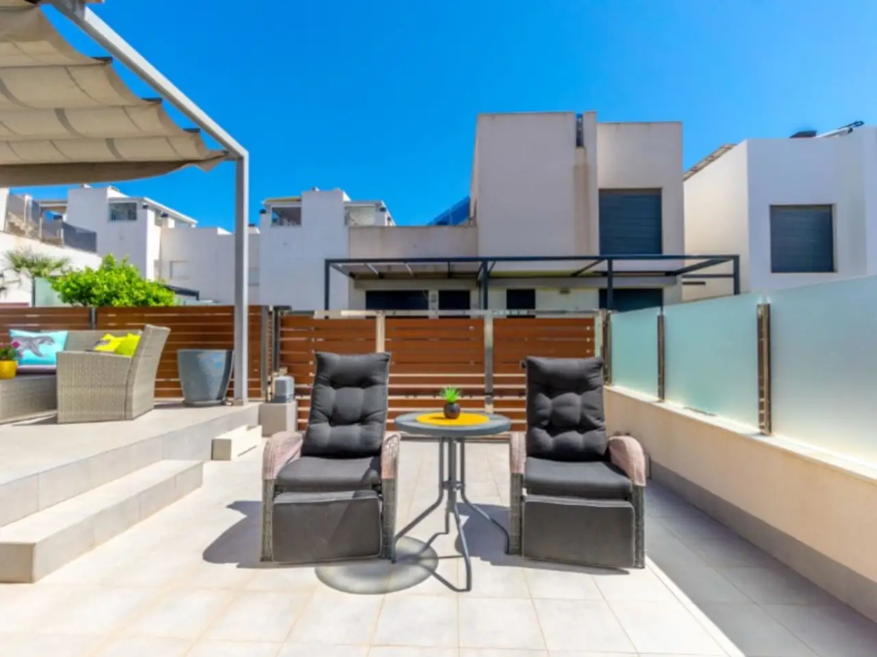 0703726f63bd5b1205fa_xlarge